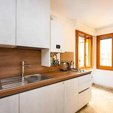 Apartament Palazzina Pistor 1st Floor By Sarlux