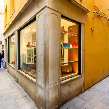 Palazzina Pistor 1st Floor By Sarlux *