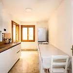 Palazzina Pistor 1st Floor By Sarlux דירה ונציה