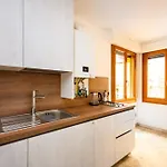 Appartement Palazzina Pistor 1st Floor By Sarlux