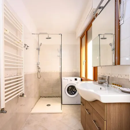 Palazzina Pistor 1st Floor By Sarlux Appartement *